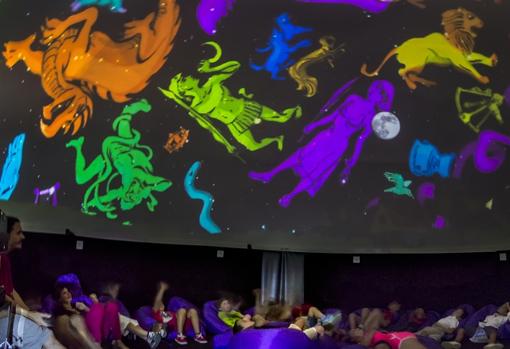 Cine inmersivo 360 grados - Planetario