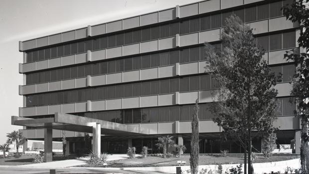 La sede de Endesa en Sevilla cumple cincuenta años convertida en icono de la arquitectura moderna
