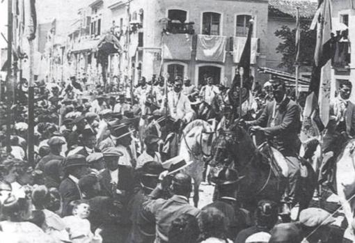 Caballistas de la Hermandad del Rocío de Triana en 1917