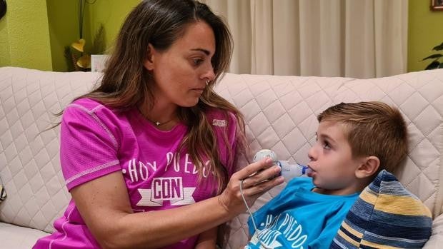 La lucha desesperada de los pacientes de fibrosis quística por un fármaco que les salva la vida