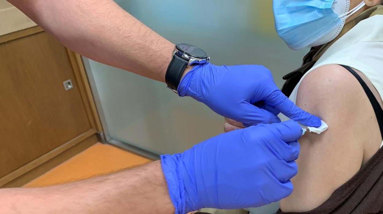 Vacunación en el Hospital Virgen Macarena de Sevilla