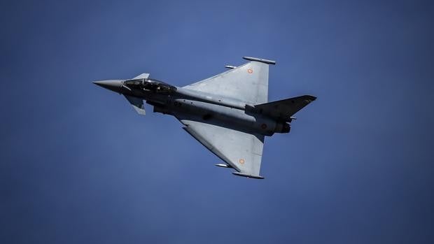 Eurofighters, aviones F-5, y aeronaves civiles llenarán el cielo de Sevilla en la mañana de este sábado