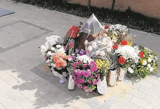 Pirámides del cementerio de Sevilla