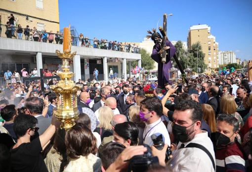 El Gran Poder, por el Parque Amate