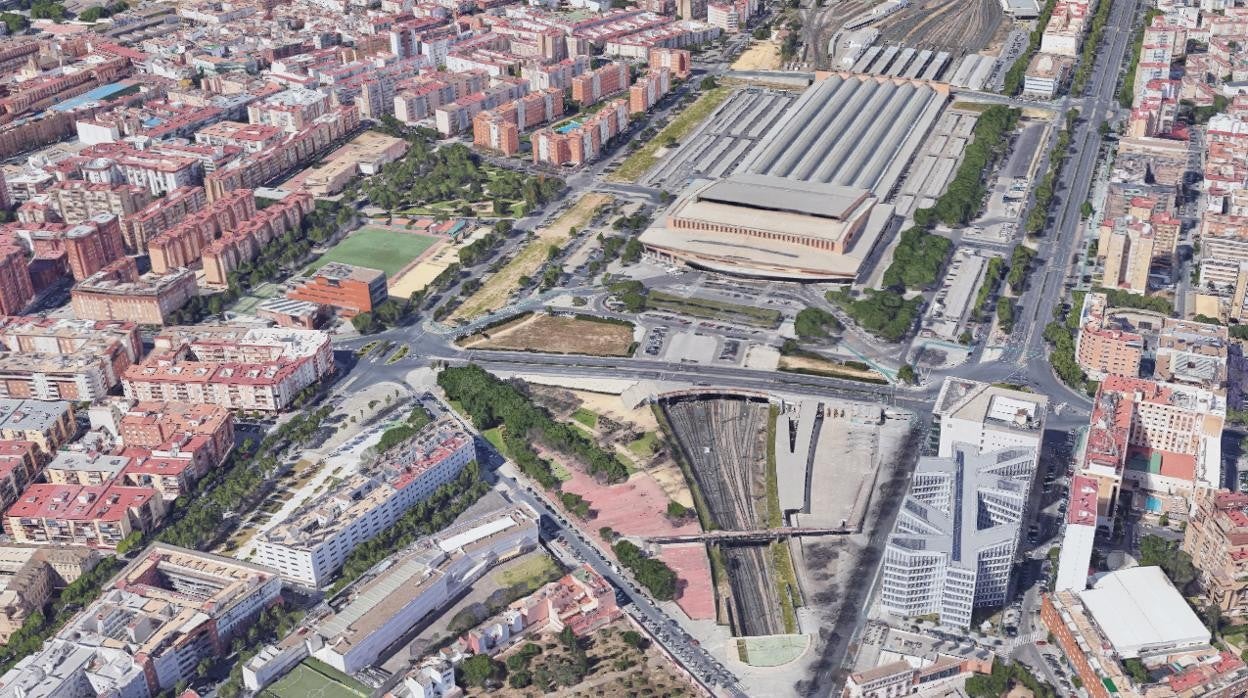 La estación de Santa Justa y su entorno en una vista cenital actual