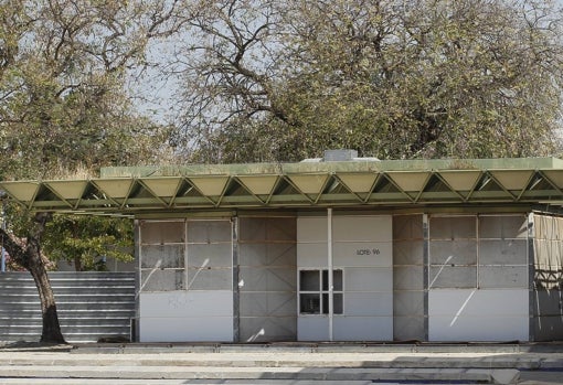 Las viejas taquillas del monorraíl en la actualidad