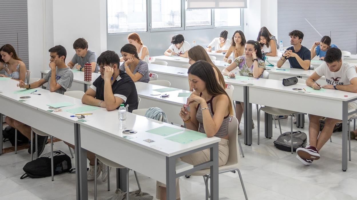 Un examen de Selectividad en Sevilla
