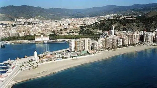 Playa de La Malagueta. Fuente:andalucia.org