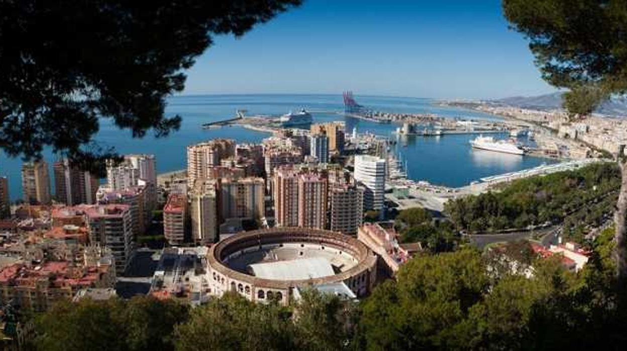 Panorámica de Málaga desde el monte Gibralfaro