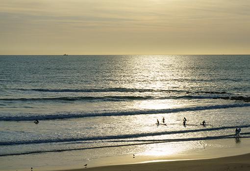 Atardecer en la playa de La Cortadura de Cádiz