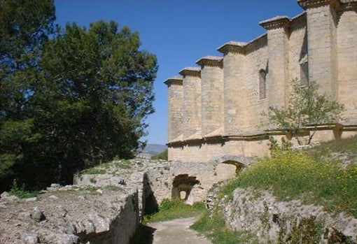 Imagen del interior de la fortaleza árabe de Montefrío