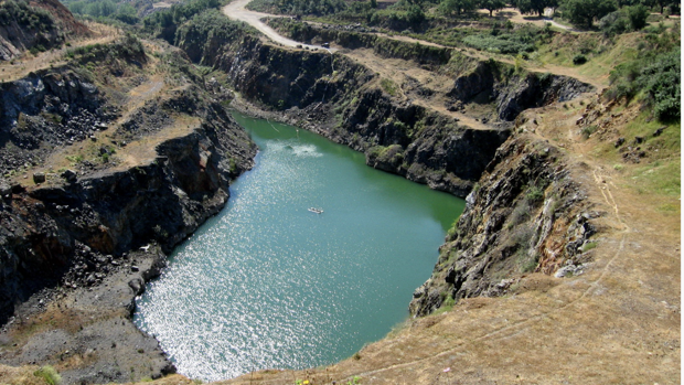 En ruta por las minas del Teuler, en la comarca del Cala