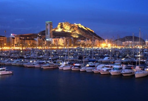 Diez vuelos baratos desde Sevilla para viajar en el mes de julio