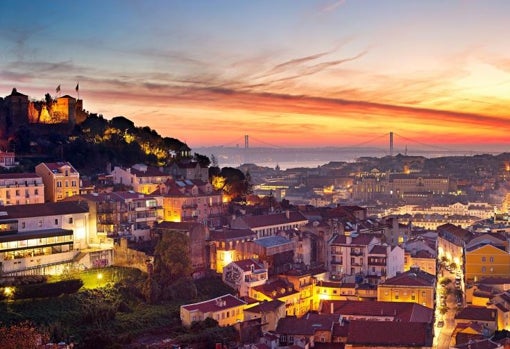 Diez vuelos baratos desde Sevilla para viajar en el mes de julio