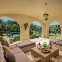 Una de las terrazas de la casa