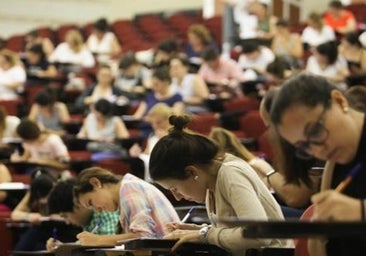 Los funcionarios andaluces tendrán evaluaciones periódicas para medir la calidad de su trabajo