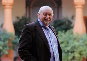 Rafael García Porras: «Es probable que en cinco años tengamos que cerrar colegios»