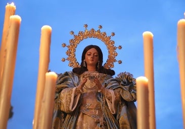 Fotos: la solemne procesión de la Inmaculada con los jóvenes de Córdoba