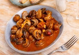 Caracoles con tomate