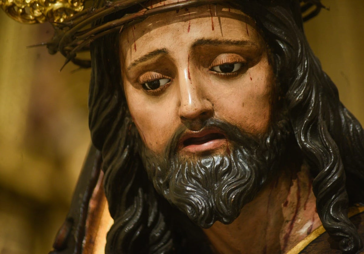 Dos Salidas Extraordinaria para la Hermandad de la Corona de Sevilla en 2025