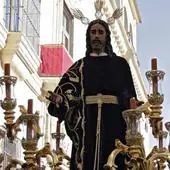 El Señor de la Redención en la plaza de San Leandro, en la ida hasta la Catedral