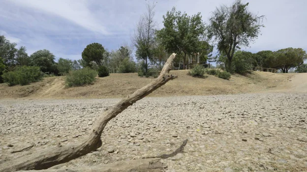 El vado de Quema está totalmente seco a veinte días del paso de hermandades del Rocío