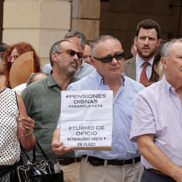 El Colegio de Abogados de Sevilla luchará por los intereses de los más de 10.000 mutualistas para conseguir mejores pensiones