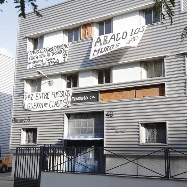 Una academia de okupas se instala en unas naves municipales de Sevilla