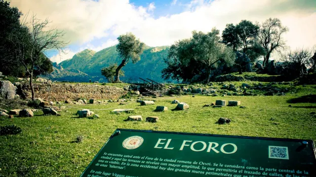 Entre las localidades gaditanas de Benaocaz y Ubrique se encuentra un sendero que discurre por una antigua calzada romana