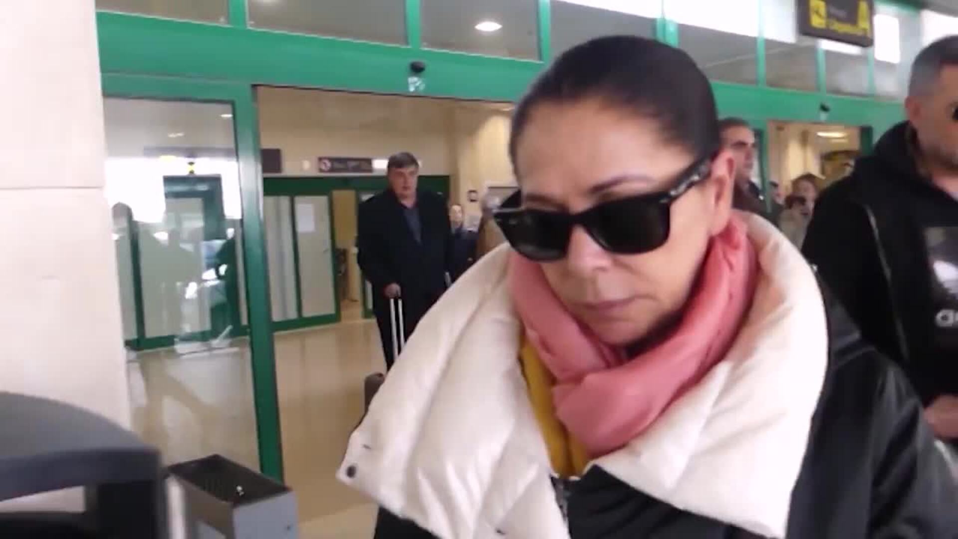 Kiko Rivera reacciona a la supuesta venta de Cantora a sus espaldas por parte de su madre