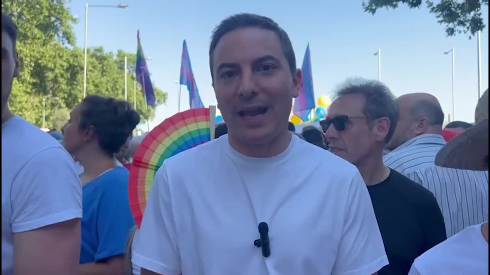 Lobato reprocha a Ayuso no estar en el Orgullo porque su libertad es "fail"