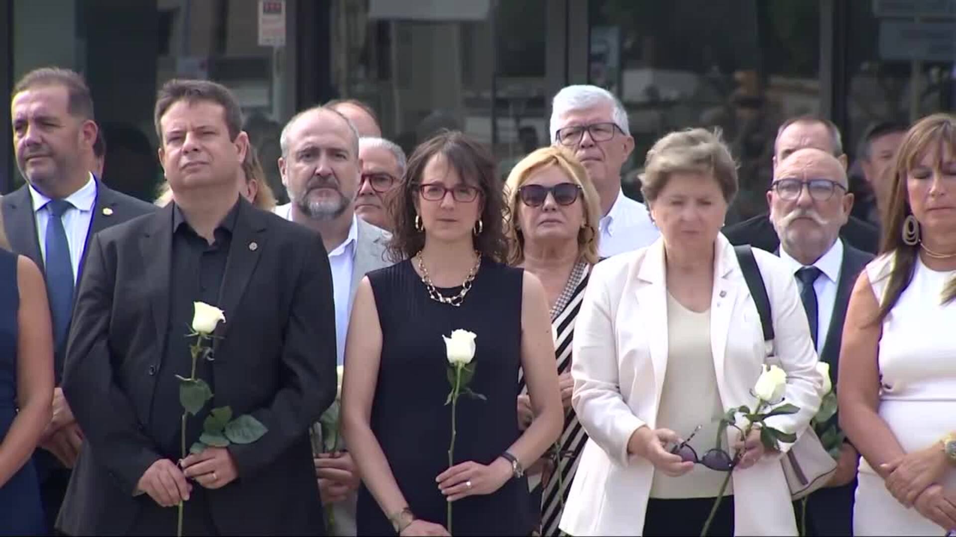 Cambrils homenajea a las víctimas en el quinto aniversario de los atentados