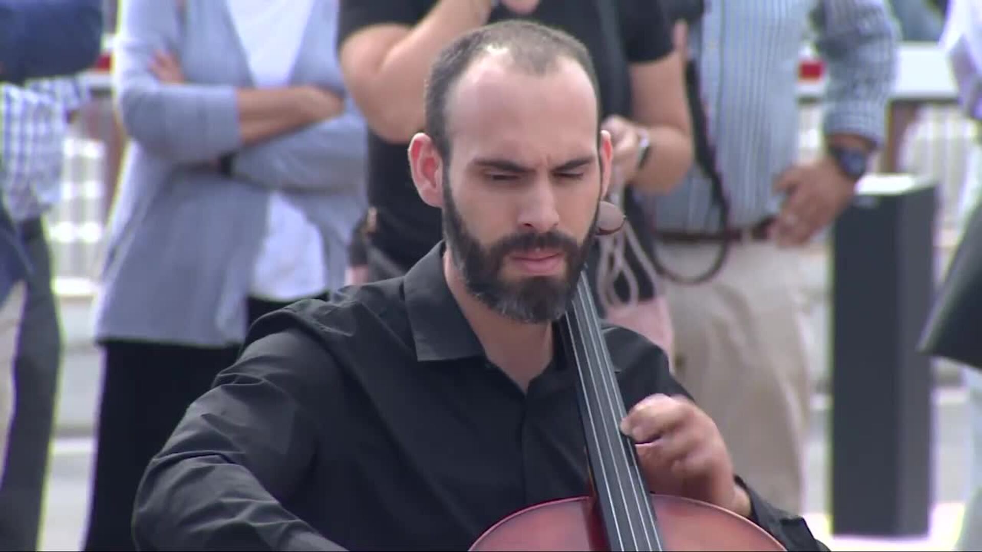 Cambrils (Tarragona) homenajea a las víctimas del 17-A