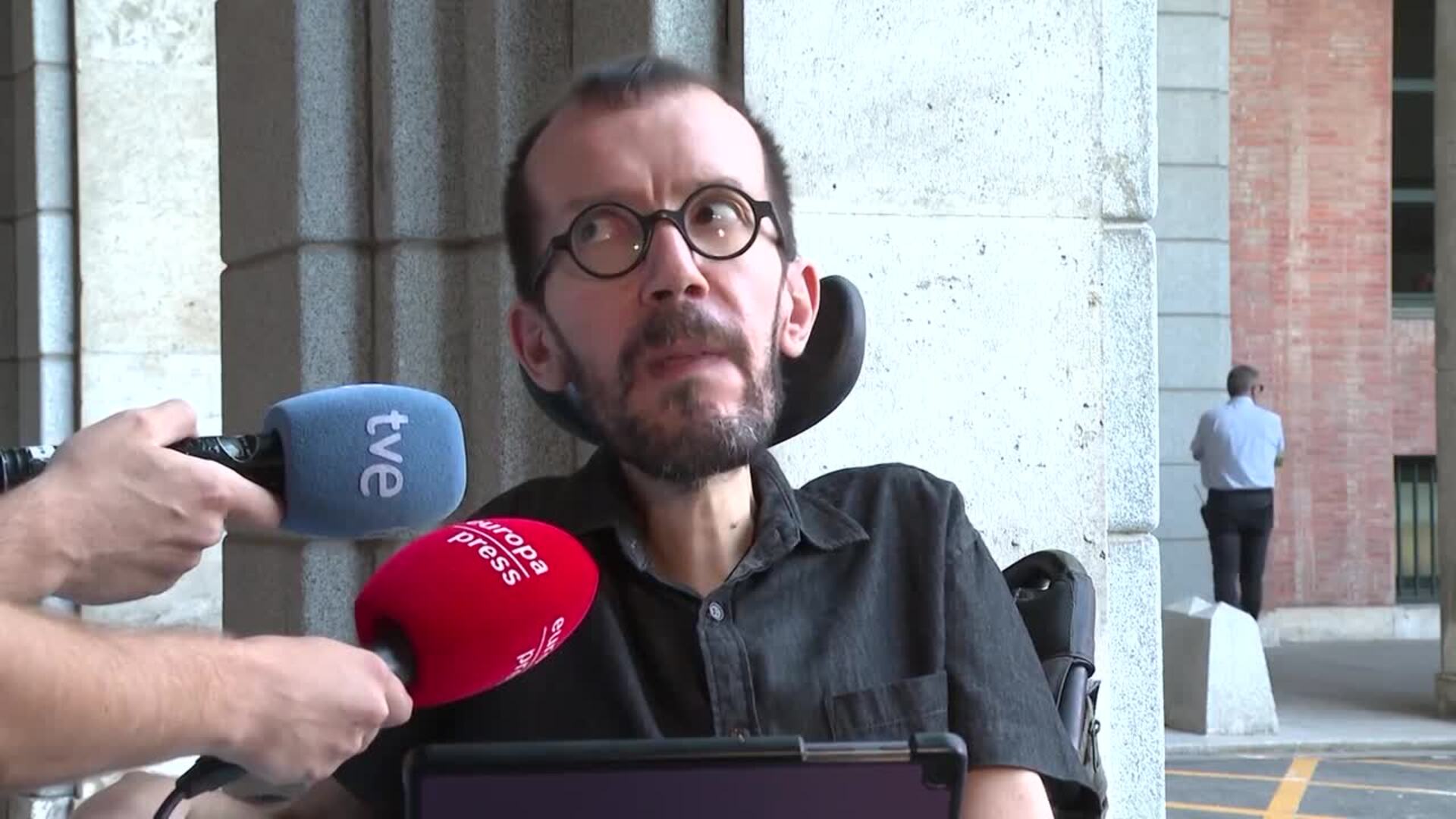 Echenique, sobre la suspensión del pleno en CyL: "La derecha está cruzando líneas rojas"