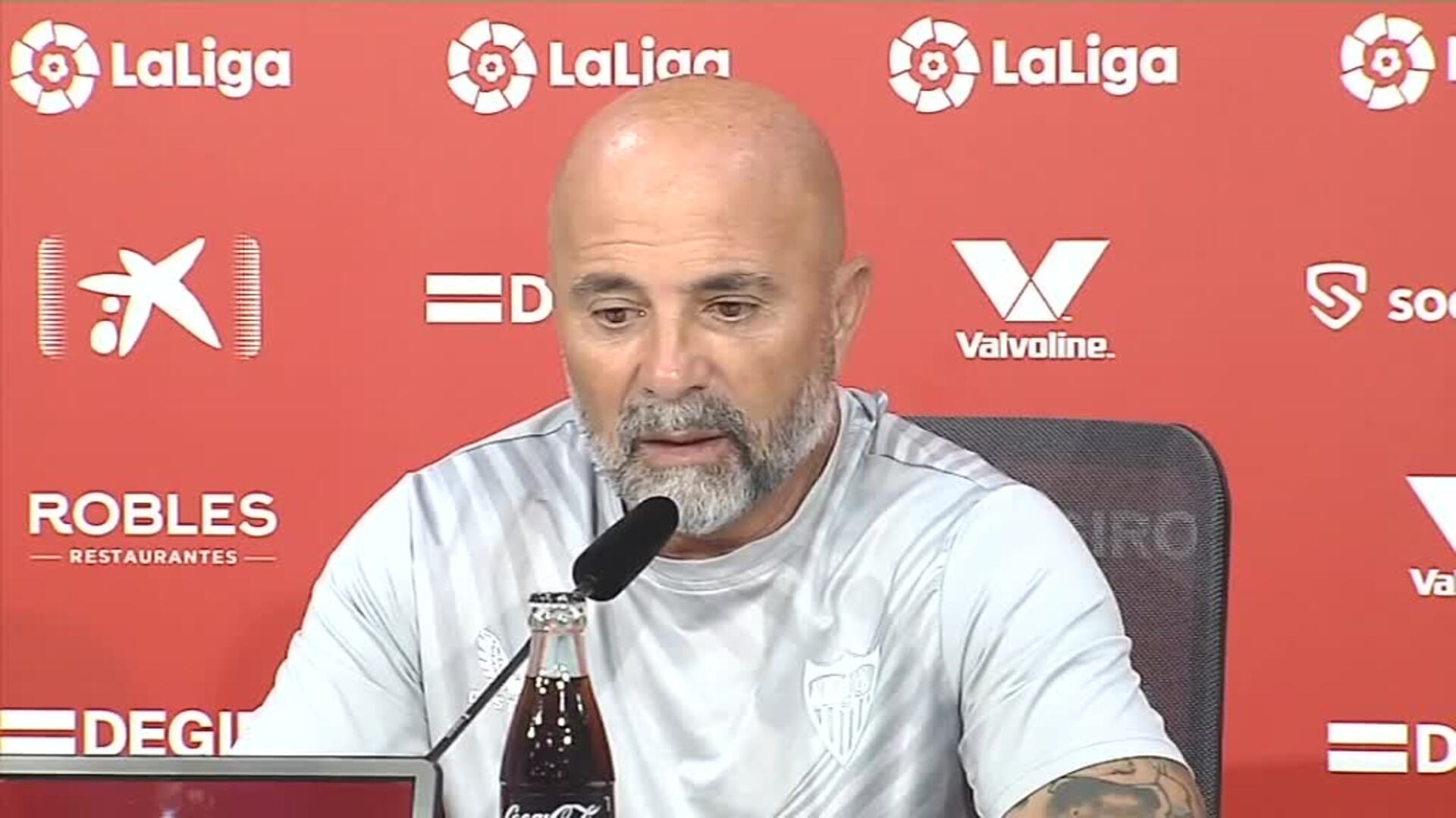 Sampaoli: "Lo más importante son los futbolistas. Van a salir"