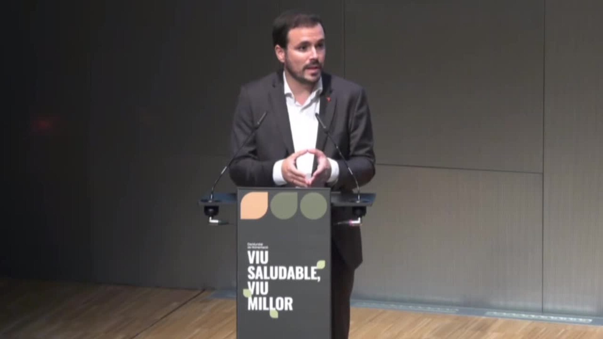 Díaz y Garzón apuestan por promover una alimentación más saludable mediante la regulación