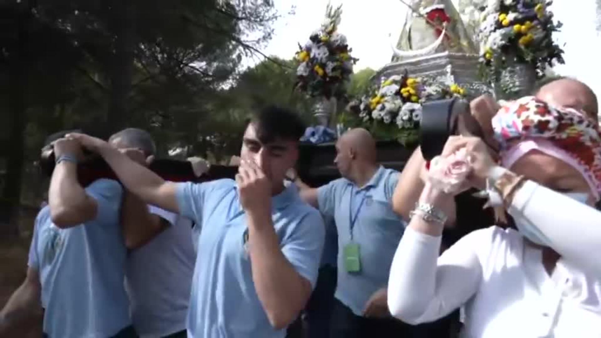 La Virgen de la Cabeza emprende su camino a Andújar