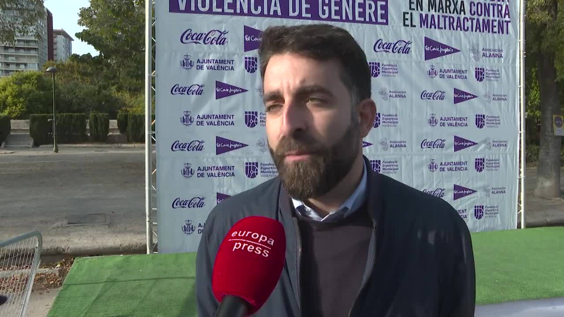 Más de 2.000 personas en la 6ª marcha contra la Violencia de Género