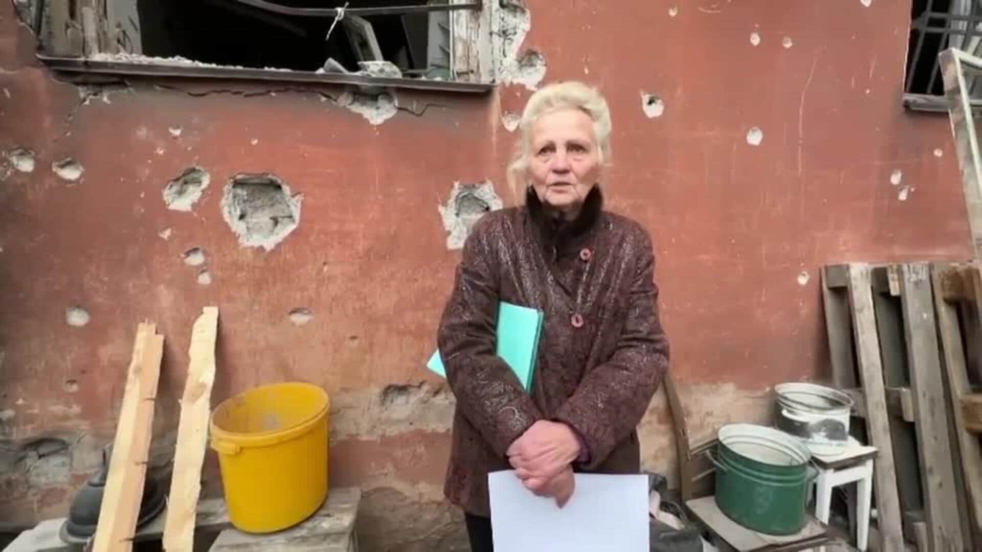 Los residentes de Mariupol miran hacia adelante a medida que la ciudad comienza su reconstrucción
