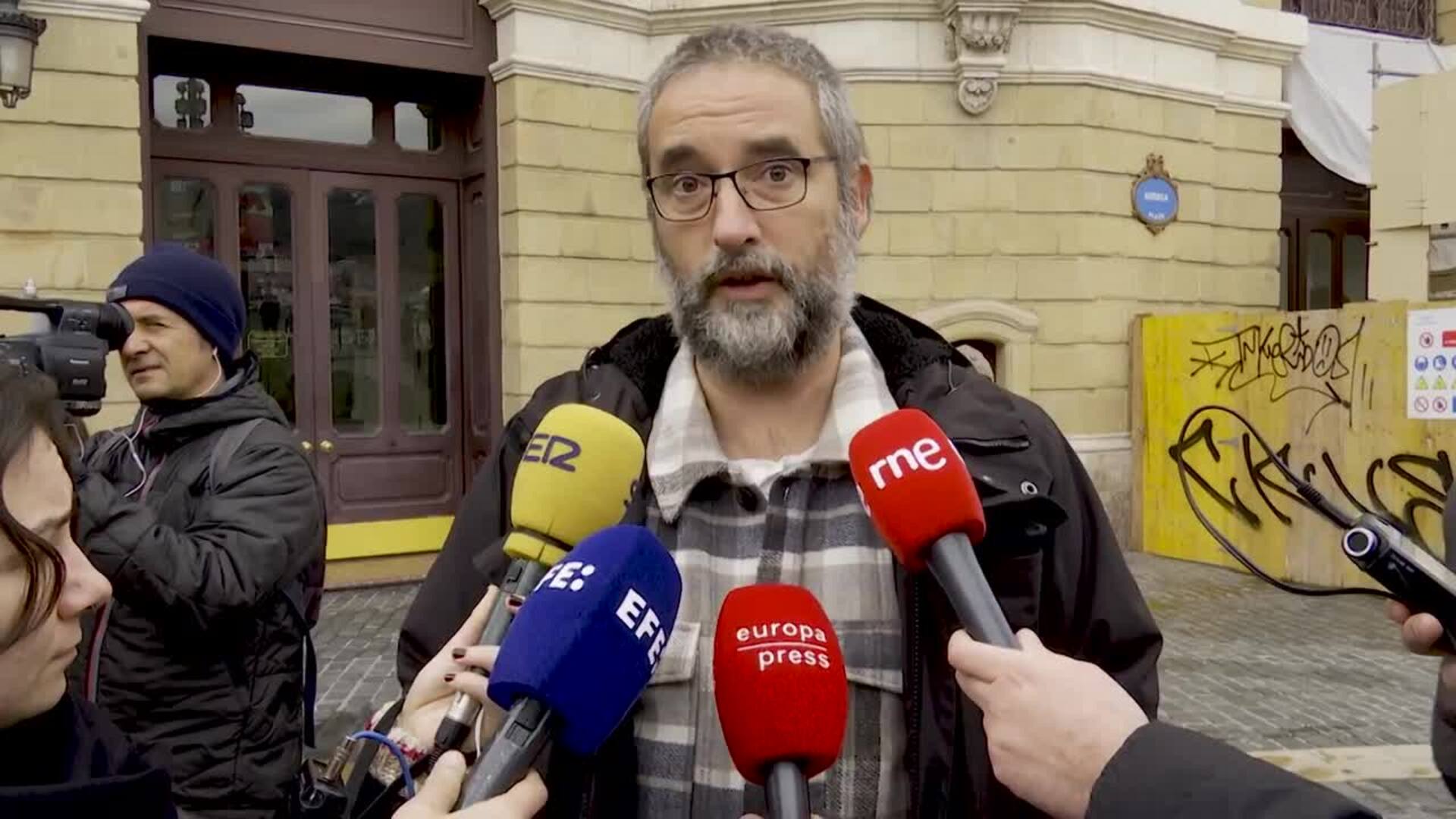 Colectivos sociales piden en Bilbao a las instituciones "cumplir con los derechos básicos"