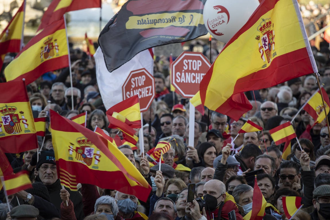 Banderas de España durante la concentración