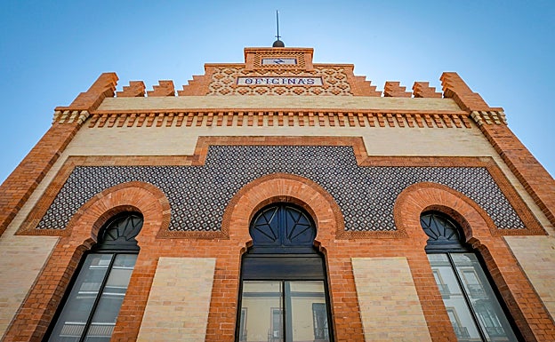 #ArchivoABCsev: Recordamos las fotografías más curiosas de Plaza de Armas, cuando se cumplen 32 años desde que despidió al último tren