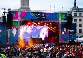 La UEFA instaló en la final de la Champions la pista cinética de baile más grande del mundo