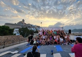 Ibiza, un paraíso del bienestar teñido de esmeralda, turquesa y ámbar