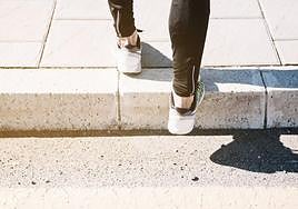 Salir a caminar por la ciudad: cuántas calorías puedes llegar a perder