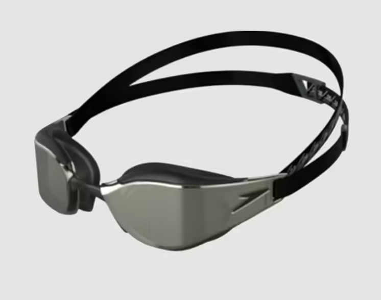 Estas gafas de natación tienen un diseño de cristales para una visión periférica óptima, tres puentes nasales intercambiables para un ajuste individual, las juntas 3D garantizan una estanqueidad perfecta. Disponibles en Decathlon.