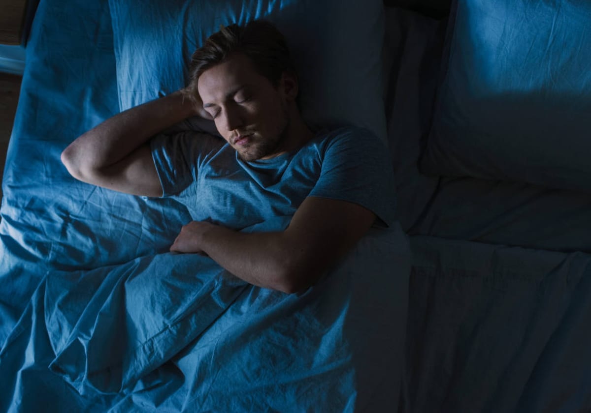 Cómo dejar de roncar por la noche?, expertos le explican