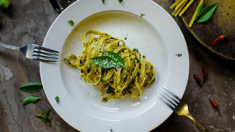 Esta es la forma en la que comen pasta las italianas sin engordar