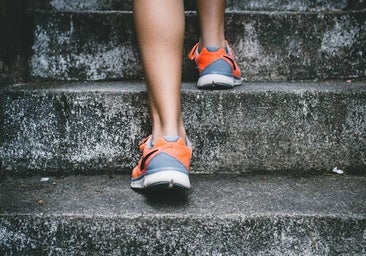 Por qué no debes beber agua con azúcar para aliviar las agujetas