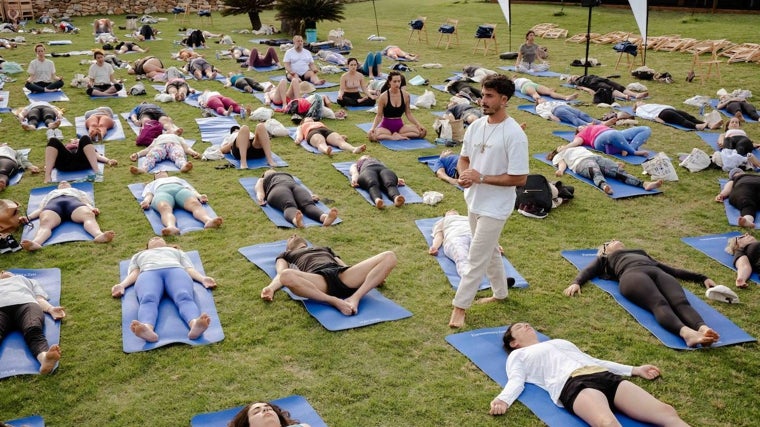 Gerard (Gi) durante la sesión de meditación.